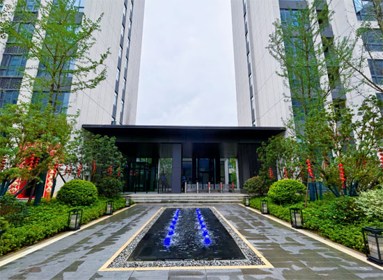 1696563421695545.jpg 3.jpg